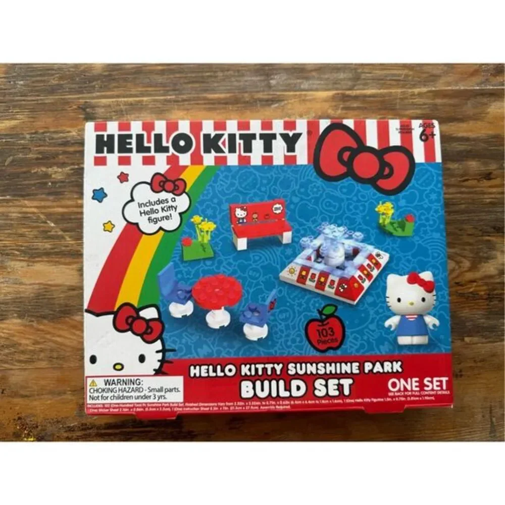 2022 Hello Kitty Sunshine Park Build‎ Set 103 Pieces Ages 6+ Sanrio